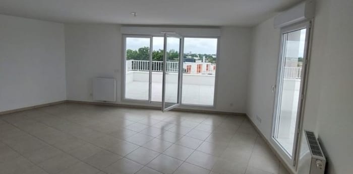 Image 2 sur 9 - Appartement  ·  Location · Talence (33400) · 4 pièces · 95m²