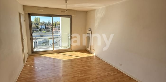Image 1 sur 5 - Appartement  ·  Location · Merignac (33700) · 2 pièces · 48m²
