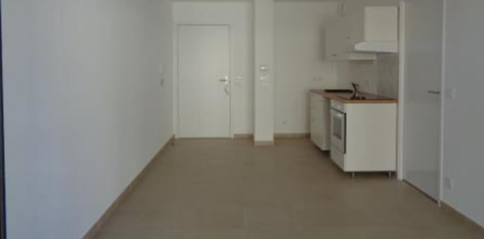 Image 2 sur 8 - Appartement  ·  Location · Aix En Provence (13100) · 2 pièces · 37m²