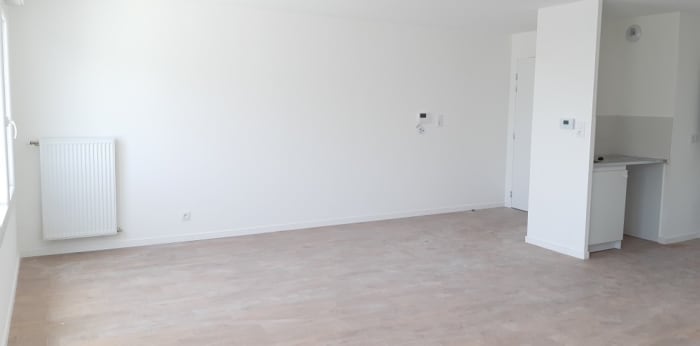Image 4 sur 9 - Appartement  ·  Location · La Roche Sur Yon (85000) · 1 pièce · 37m²