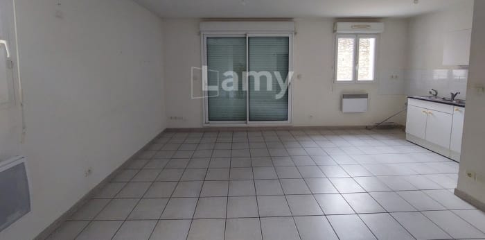 Image 3 sur 14 - Appartement  ·  Location · Nimes (30000) · 2 pièces · 47m²