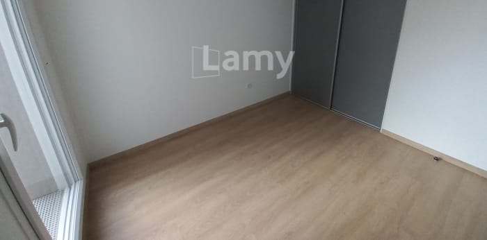Image 6 sur 9 - Appartement  ·  Location · Clermont Ferrand (63000) · 3 pièces · 60m²