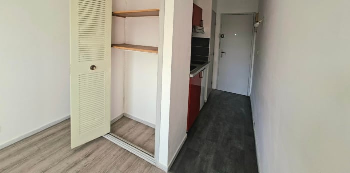 Image 3 sur 6 - Appartement  ·  Location · Aix En Provence (13090) · 1 pièce · 18m²