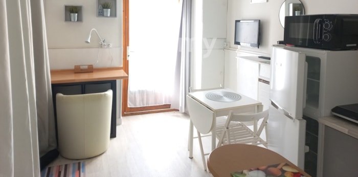 Image 1 sur 6 - Appartement  ·  Location · Chambery (73000) · 1 pièce · 17m²