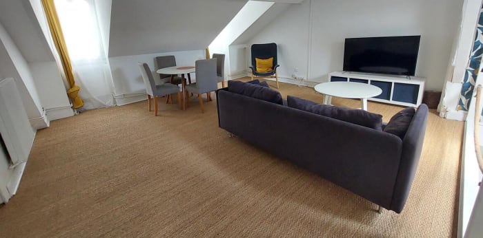 Image 1 sur 8 - Appartement  ·  Location · Pau (64000) · 2 pièces · 47m²