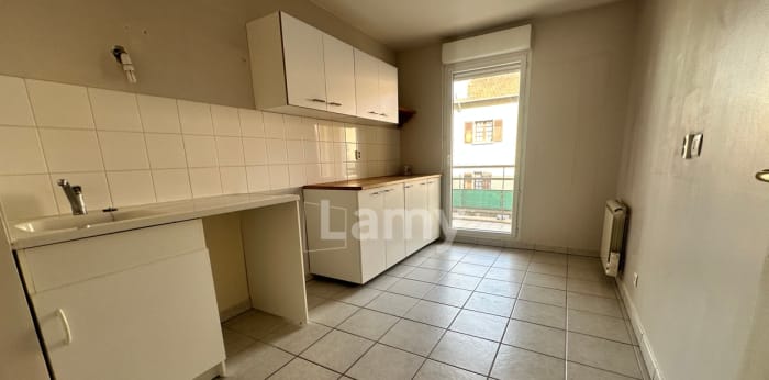 Image 1 sur 9 - Appartement  ·  Location · Villeurbanne (69100) · 3 pièces · 69m²