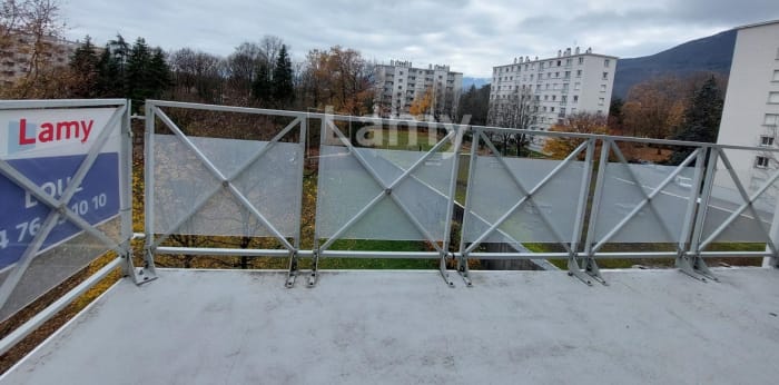 Image 2 sur 11 - Appartement  ·  Location · Meylan (38240) · 2 pièces · 56m²