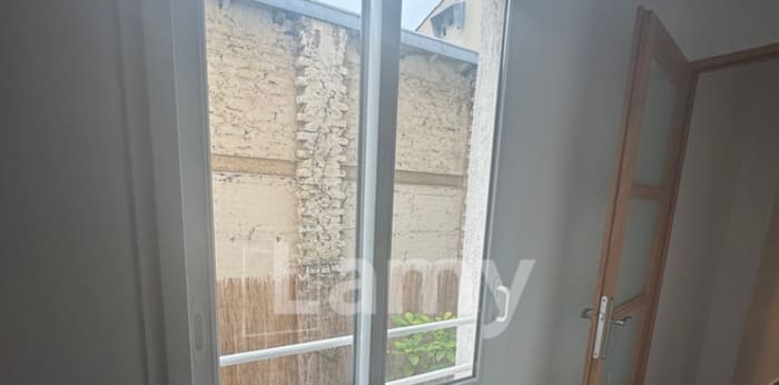 Image 4 sur 9 - Appartement  ·  Location · Paris (75020) · 3 pièces · 54m²