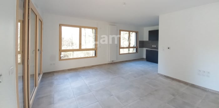 Image 4 sur 11 - Appartement  ·  Location · Chambery (73000) · 5 pièces · 108m²