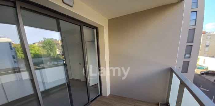 Image 3 sur 7 - Appartement  ·  Location · Clermont Ferrand (63000) · 2 pièces · 40m²