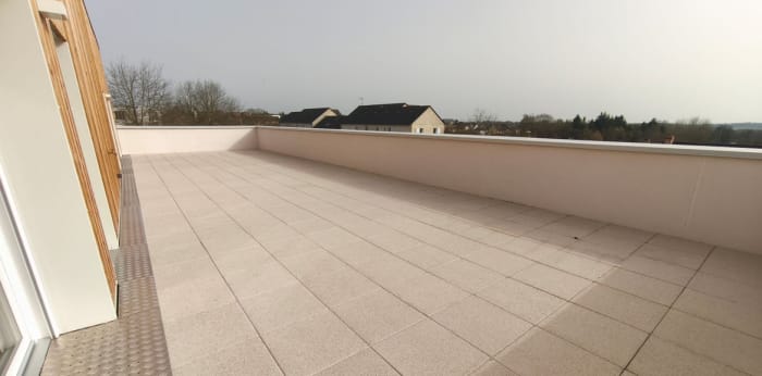 Image 2 sur 2 - Appartement  ·  Location · L Huisserie (53970) · 4 pièces · 80m²