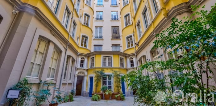 Image 10 sur 11 - Appartement  ·  Vente · Lyon (69006) · 6 pièces · 123m²