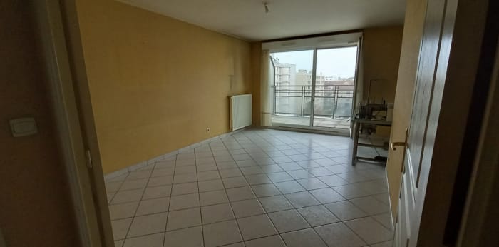 Image 2 sur 17 - Appartement  ·  Vente · Villeurbanne (69100) · 3 pièces · 68m²