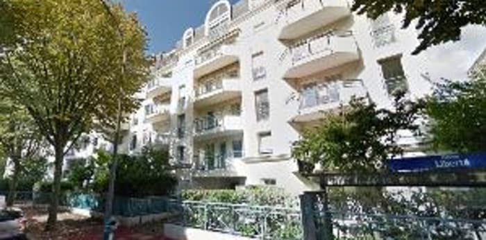 Image 1 sur 3 - Parking/box  ·  Vente · Chatillon (92320) · 10m²