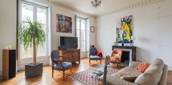 Image 1 sur 11 - Appartement  ·  Vente · Grenoble (38000) · 150m²