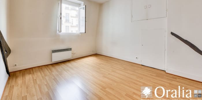 Image 9 sur 12 - Appartement  ·  Vente · Paris (75004) · 3 pièces · 45m²
