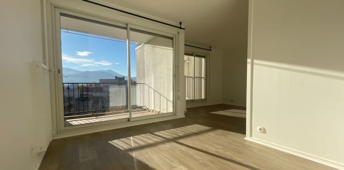 Image 8 sur 10 - Appartement  ·  Vente · Grenoble (38100) · 4 pièces · 80m²