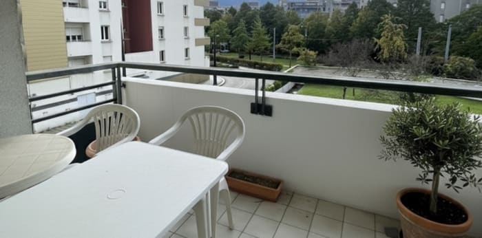 Image 1 sur 11 - Appartement  ·  Vente · Grenoble (38000) · 64m²