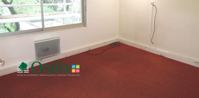 Image 5 sur 11 - Local  ·  Vente · Paris (75020) · 171m²