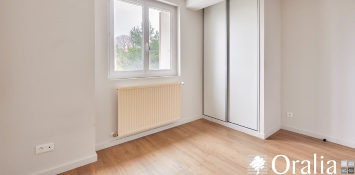 Image 6 sur 10 - Appartement  ·  Vente · Lyon (69005) · 4 pièces · 77m²