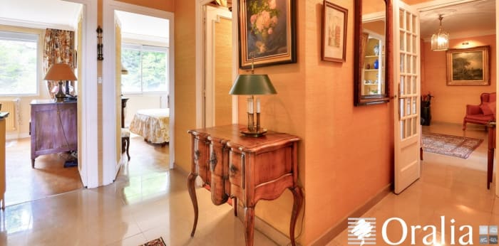 Image 5 sur 10 - Appartement  ·  Vente · Caluire Et Cuire (69300) · 4 pièces · 119m²