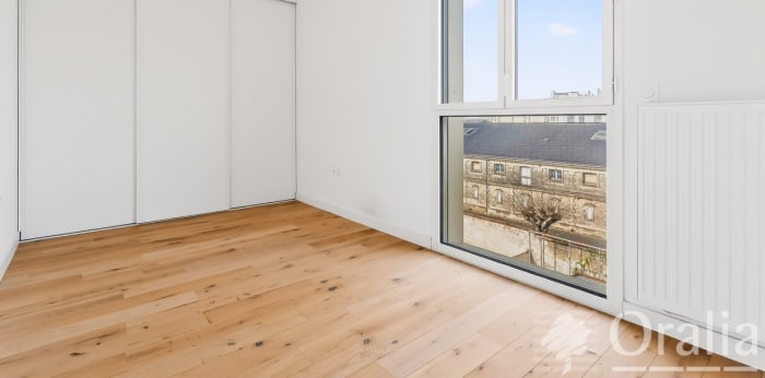 Image 3 sur 11 - Appartement  ·  Vente · Bordeaux (33800) · 4 pièces · 90m²