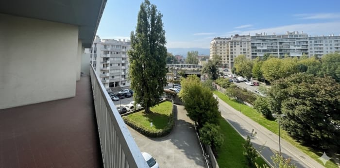 Image 6 sur 19 - Appartement  ·  Vente · Grenoble (38100) · 4 pièces · 139m²