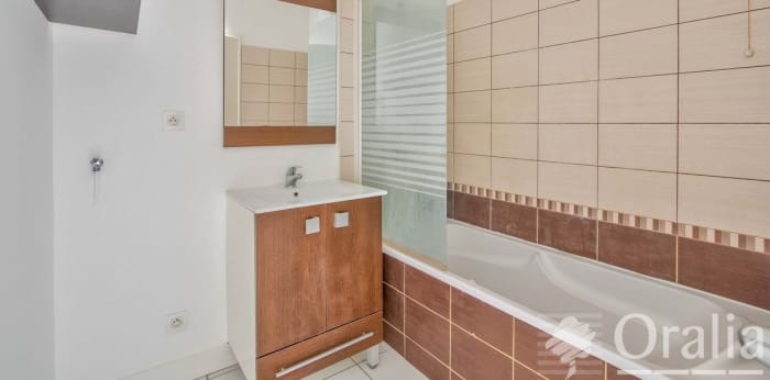 Image 12 sur 17 - Appartement  ·  Vente · Bordeaux (33000) · 3 pièces · 65m²