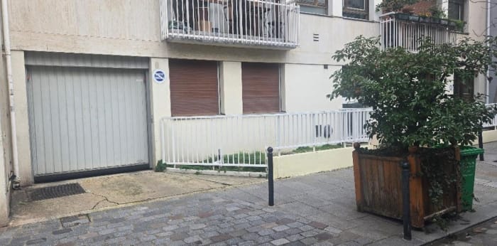 Image 1 sur 3 - Parking/box  ·  Vente · Paris (75014)