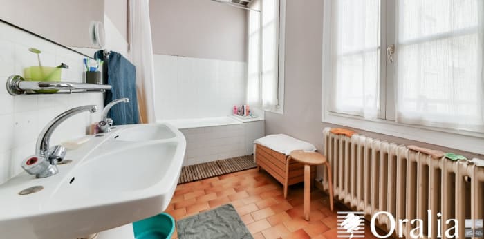 Image 10 sur 16 - Appartement  ·  Vente · Lyon 06 (69006) · 6 pièces · 176m²