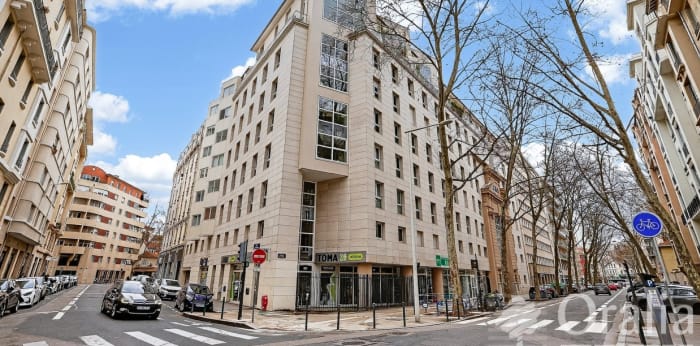 Image 1 sur 9 - Appartement  ·  Vente · Lyon (69007) · 4 pièces · 95m²