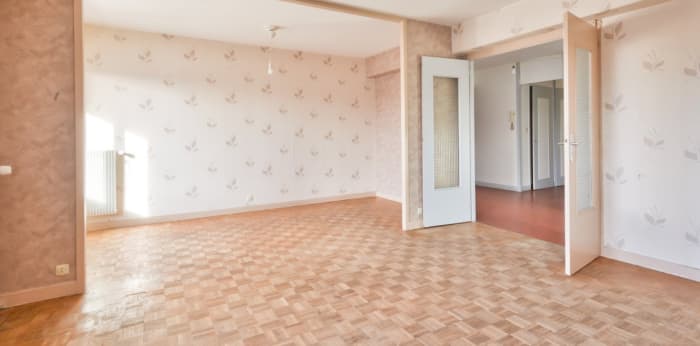 Image 6 sur 17 - Appartement  ·  Vente · Caluire Et Cuire (69300) · 6 pièces · 105m²