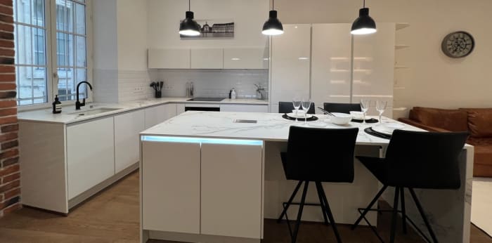 Image 1 sur 8 - Appartement  ·  Vente · Bordeaux (33000) · 2 pièces · 50m²