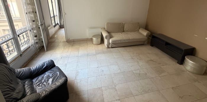 Image 1 sur 9 - Appartement  ·  Vente · Paris (75010) · 2 pièces · 39m²