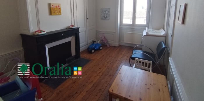 Image 3 sur 7 - Appartement  ·  Vente · Villefranche Sur Saone (69400) · 4 pièces · 94m²