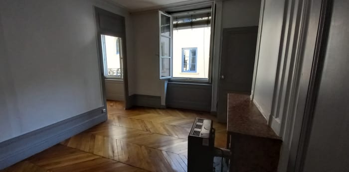 Image 3 sur 13 - Appartement  ·  Vente · Lyon (69006) · 2 pièces · 66m²
