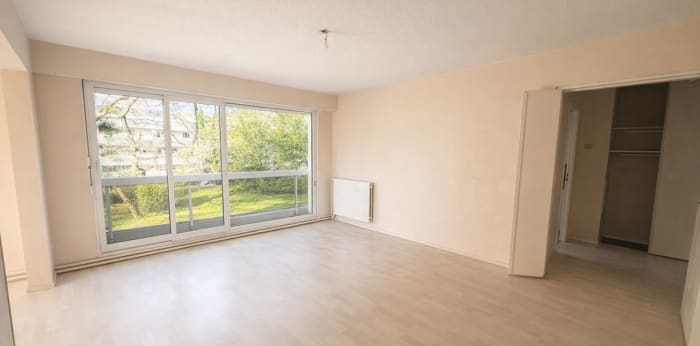 Image 1 sur 9 - Appartement  ·  Vente · Pessac (33600) · 5 pièces · 95m²