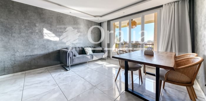 Image 3 sur 11 - Appartement  ·  Vente · Bron (69500) · 3 pièces · 70m²