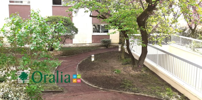 Image 11 sur 11 - Local  ·  Vente · Paris (75020) · 171m²