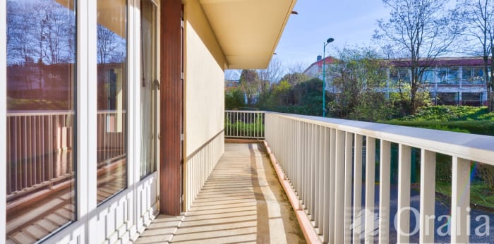 Image 2 sur 14 - Appartement  ·  Vente · Fontaines Sur Saone (69270) · 4 pièces · 102m²