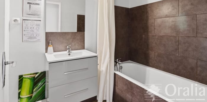 Image 8 sur 11 - Appartement  ·  Vente · Villeurbanne (69100) · 2 pièces · 42m²