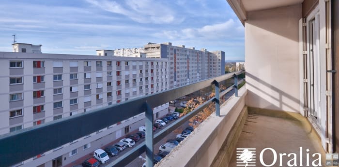 Image 15 sur 17 - Appartement  ·  Vente · Caluire Et Cuire (69300) · 6 pièces · 105m²