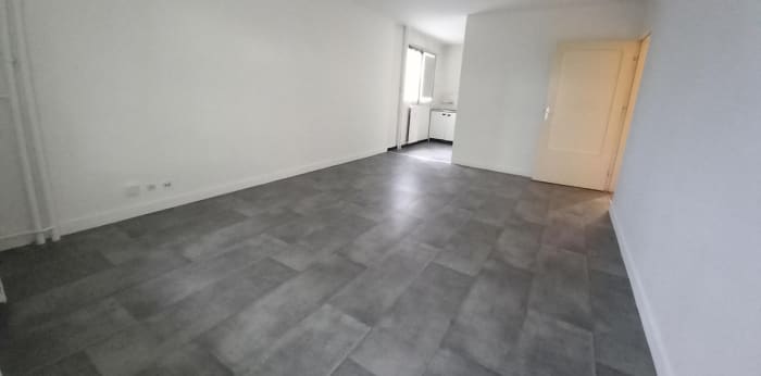 Image 2 sur 8 - Appartement  ·  Vente · Lyon (69009) · 1 pièce · 34m²