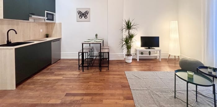 Image 2 sur 11 - Appartement  ·  Vente · Lyon (69008) · 2 pièces · 37m²