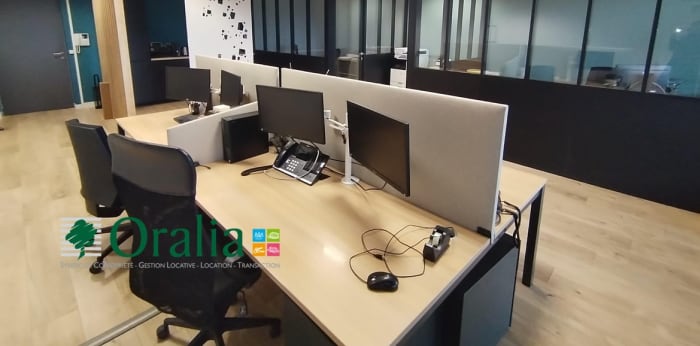 Image 1 sur 7 - Local  ·  Vente · Montanay (69250) · 3 pièces · 61m²