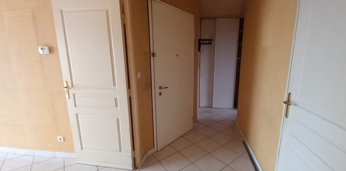 Image 10 sur 17 - Appartement  ·  Vente · Villeurbanne (69100) · 3 pièces · 68m²