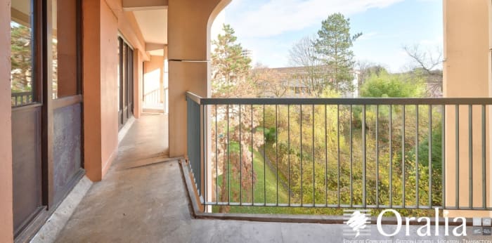 Image 1 sur 8 - Appartement  ·  Vente · Lyon 09 (69009) · 3 pièces · 75m²