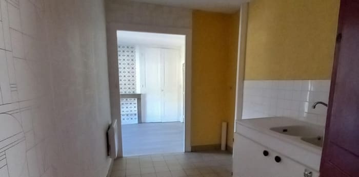 Image 6 sur 11 - Immeuble  ·  Vente · Tarare (69170) · 149m²