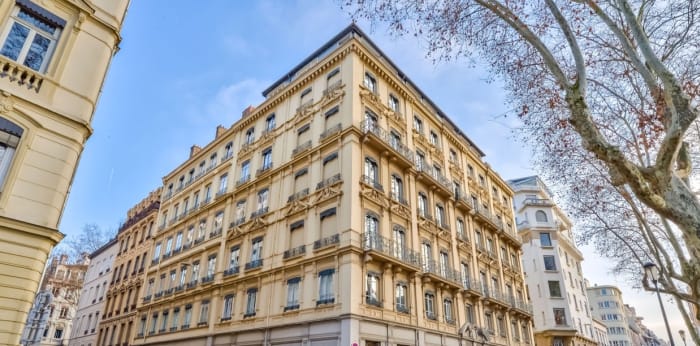 Image 1 sur 11 - Appartement  ·  Vente · Lyon (69006) · 6 pièces · 123m²