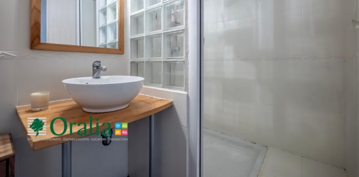 Image 9 sur 14 - Appartement  ·  Vente · Paris (75009) · 4 pièces · 71m²